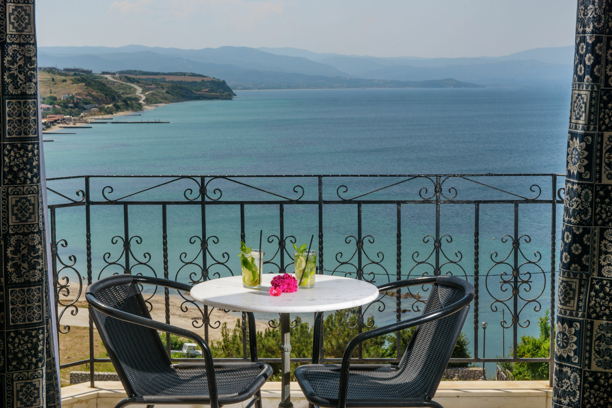 Lazaridis Luxury Studios&Apartments Nea Roda Exterior foto